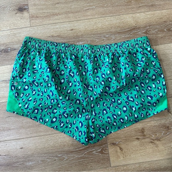 All in Motion Women’s Green and Navy Cheetah Print Lined Shorts Sz 3X GUC - Picture 8 of 8